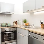 البرد شقة فندقية 4*