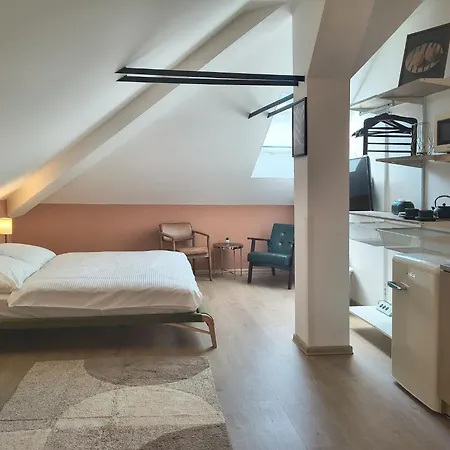 Chill Aparthotel Praga