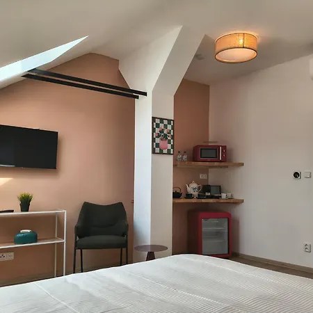 Chill Aparthotel Praga