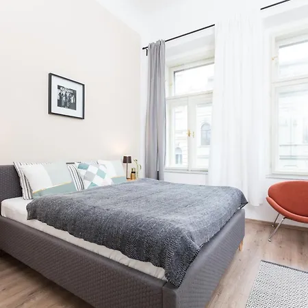 Aparthotel Chill 4*