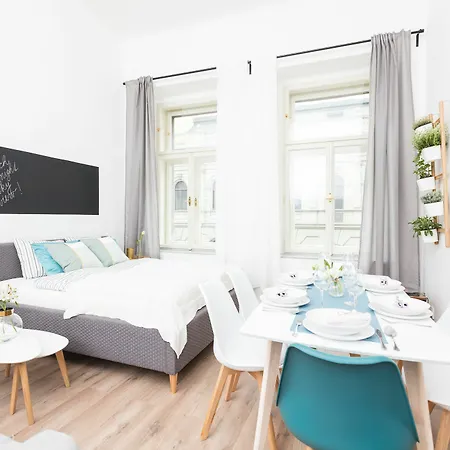 Aparthotel Chill 3*